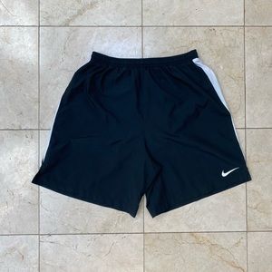 Nike Challenger 7” Short